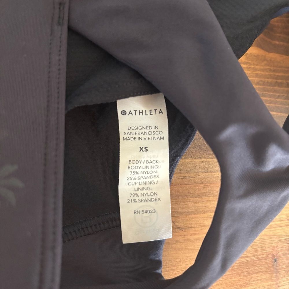 Athleta Ultimate Black Zipper Front Sports Bra XS - Picture 4 of 5